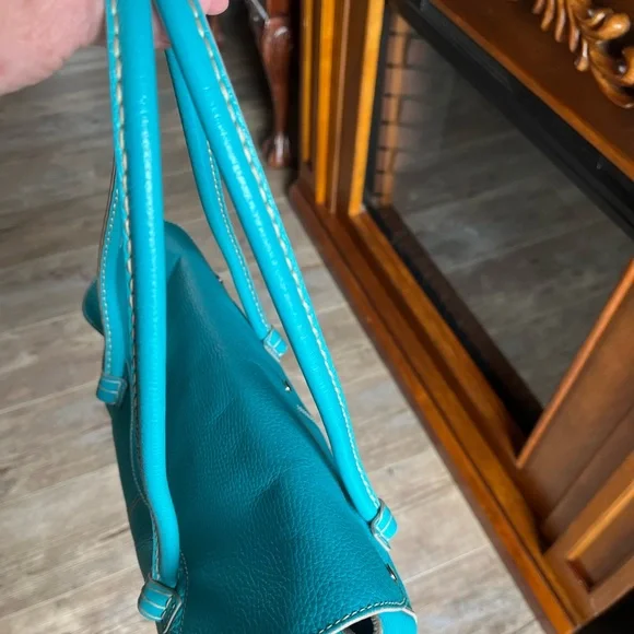 Tod's Corniche Wave East-West Small Shoulder Bag - Picture 9 of 10